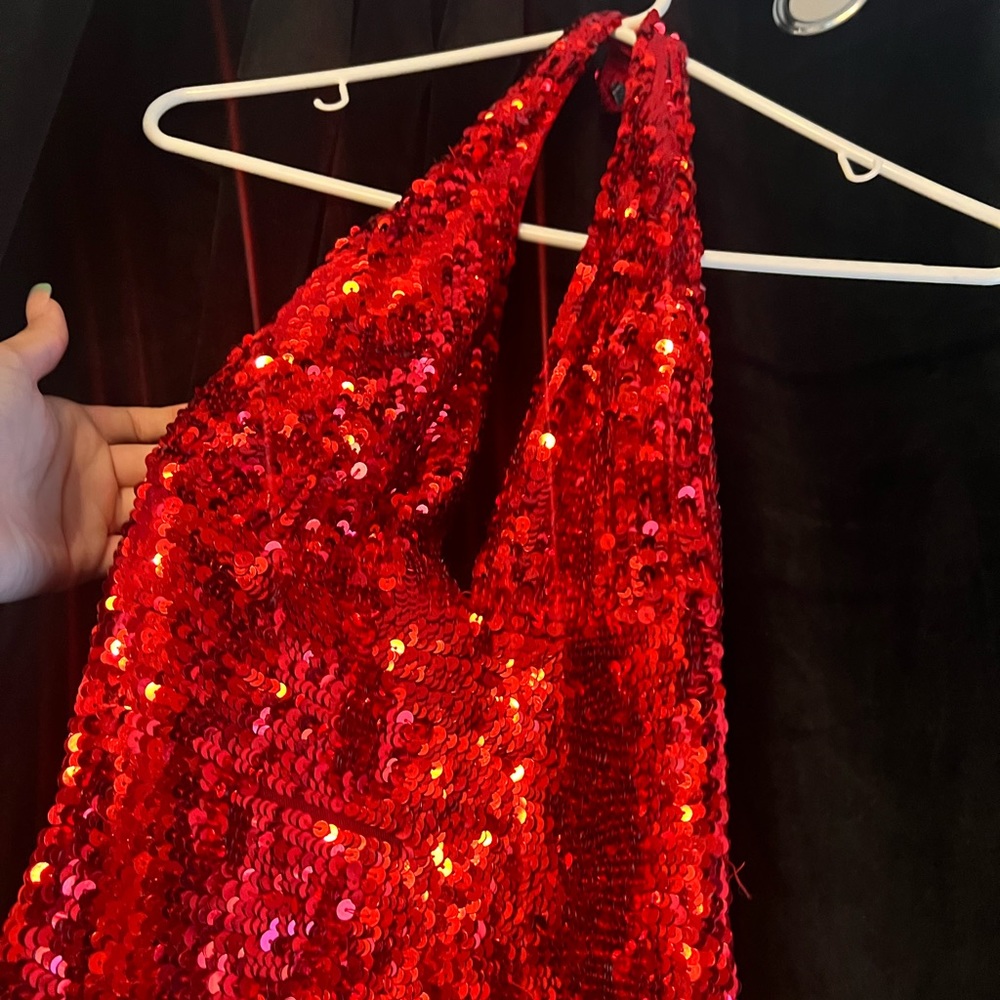 Red Prom dress